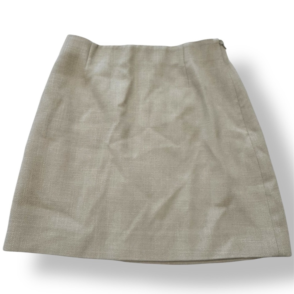 Skirts - Picture 2 of 3